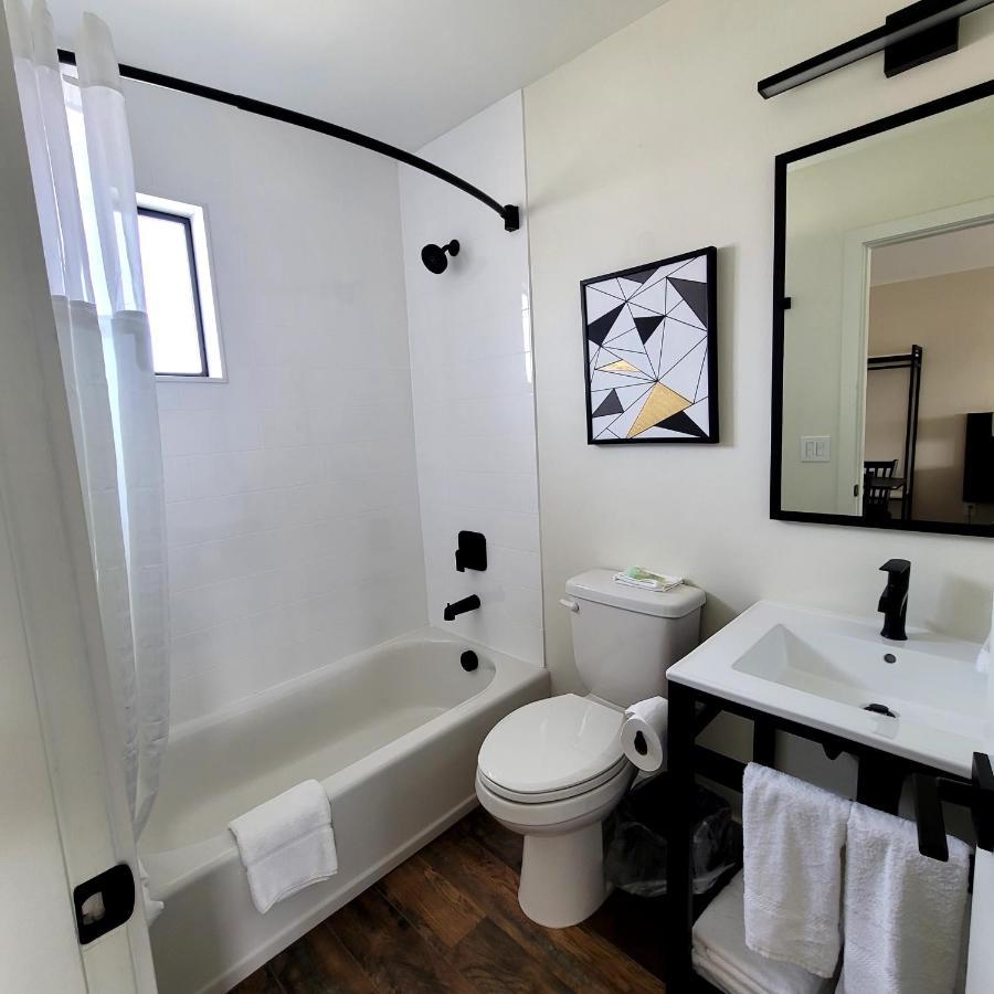 Richland Inn And Suites Экстерьер фото