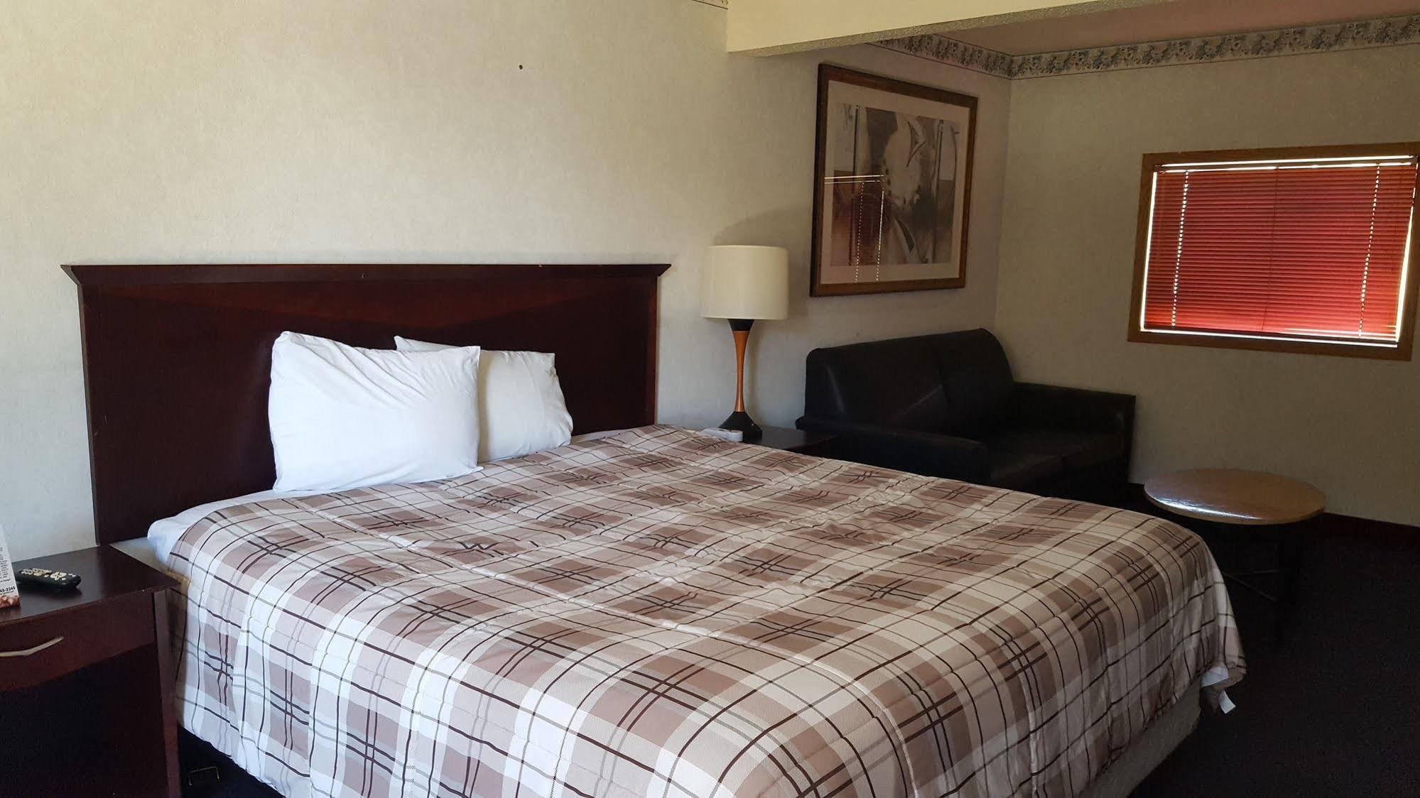 Richland Inn And Suites Экстерьер фото